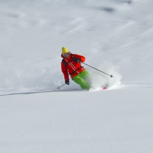 Freeriden Disentis Bergführer Bergführer-Graubünden Disentis-Sedrun Freeride-Liebhaber Skigebiet Disentis Abfahrtsspass Höhenmeter Traumhafte Hänge Klassische Freeride-Abfahrten Val Segnas Val Acletta Oberalpstock Maderanertal Piz Gendusas Piz Ault Freeride-Abenteuer Freeride Disentis