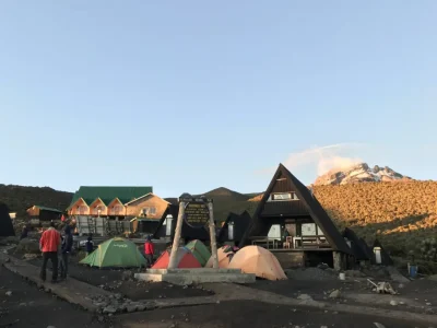 Kilimanjaro Trekking Tour buchen Horombo Hütten